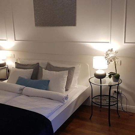 Goldsmith Apartment Budapest Luaran gambar